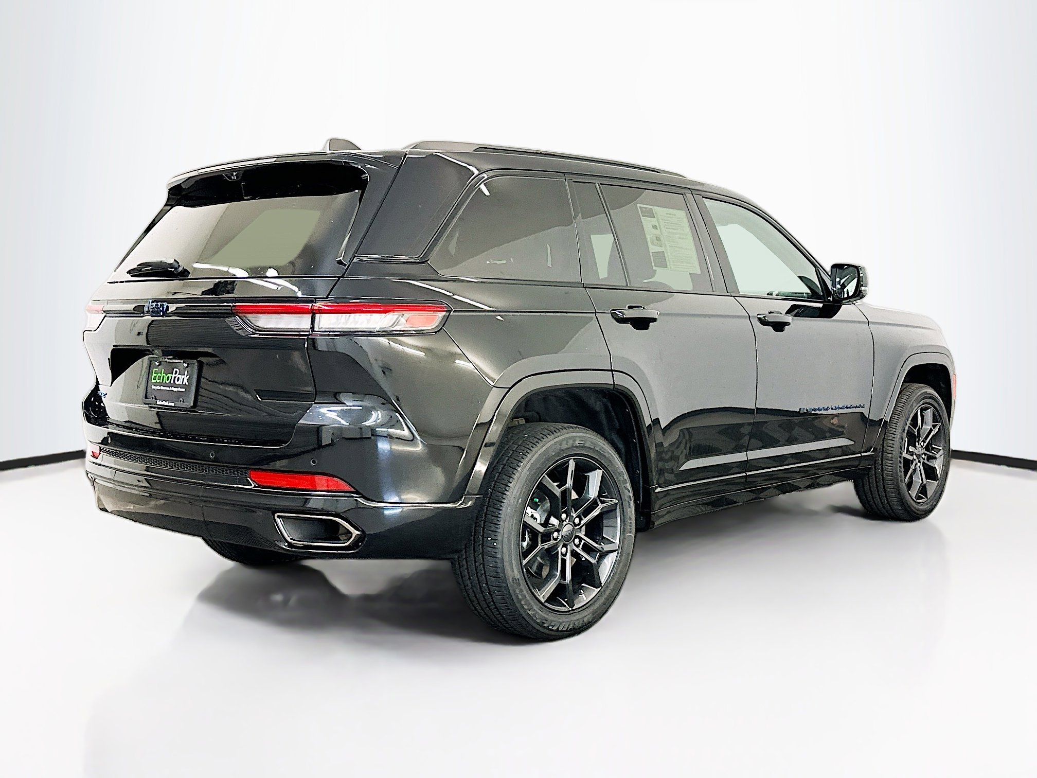 Used 2024 Jeep Grand Cherokee Limited 4xe image 9