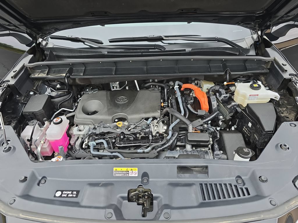Certified 2025 Toyota Highlander Limited AWD/4WD image 36