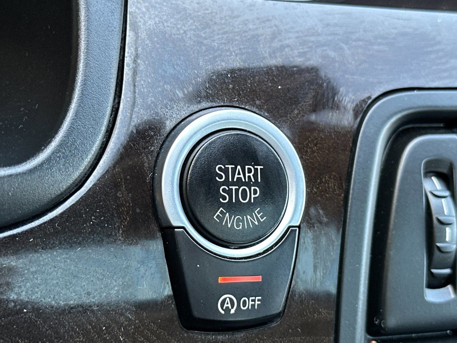 Used 2014 BMW 528i xDrive Sedan AWD/4WD image 25