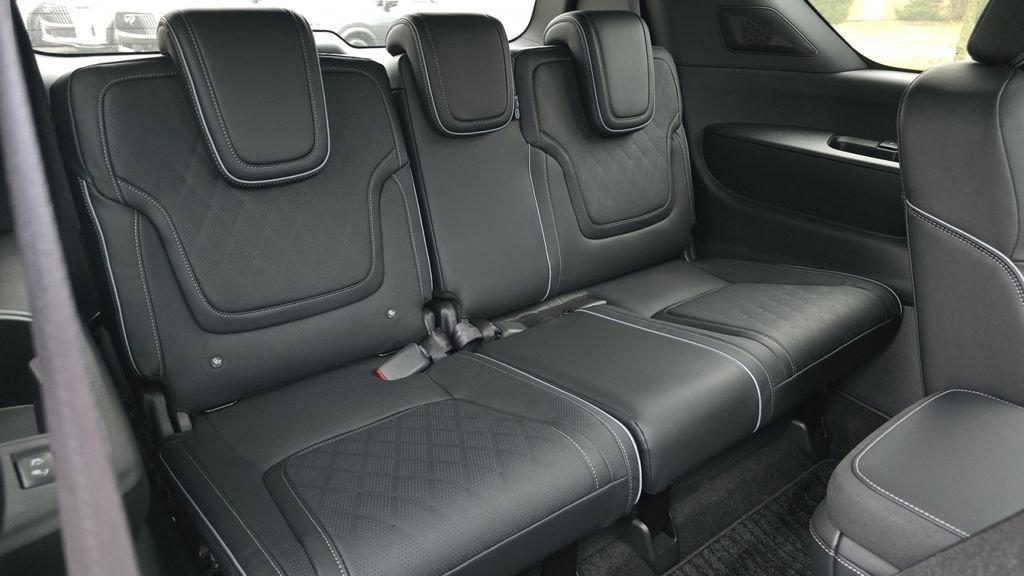 New 2026 INFINITI QX80 Autograph w/ Premium Cargo Package image 25