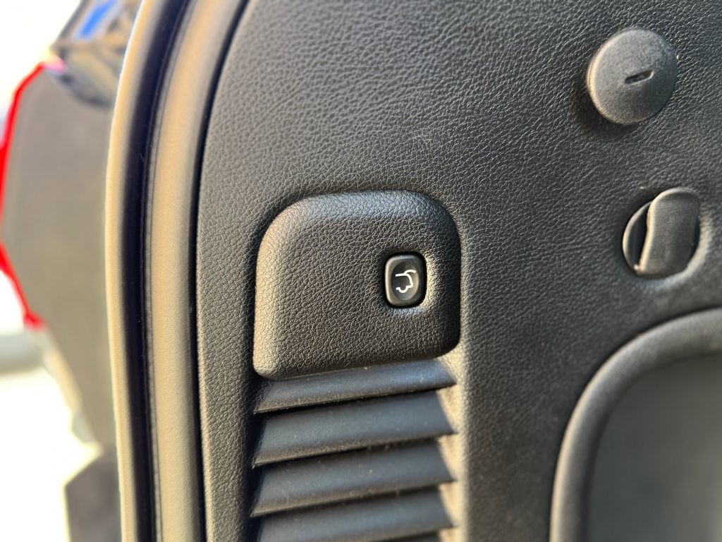 Used 2021 Jeep Grand Cherokee Limited image 32