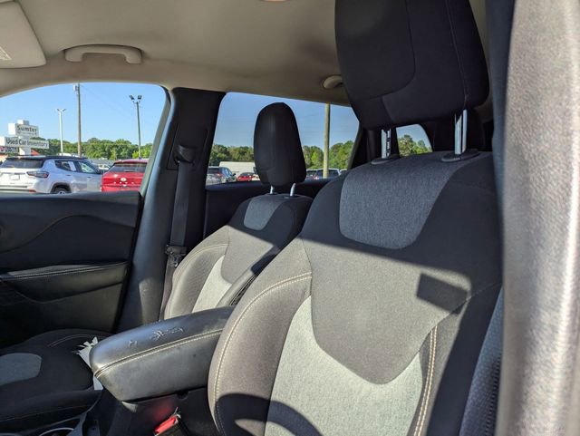 Used 2014 Jeep Cherokee Latitude FWD image 14