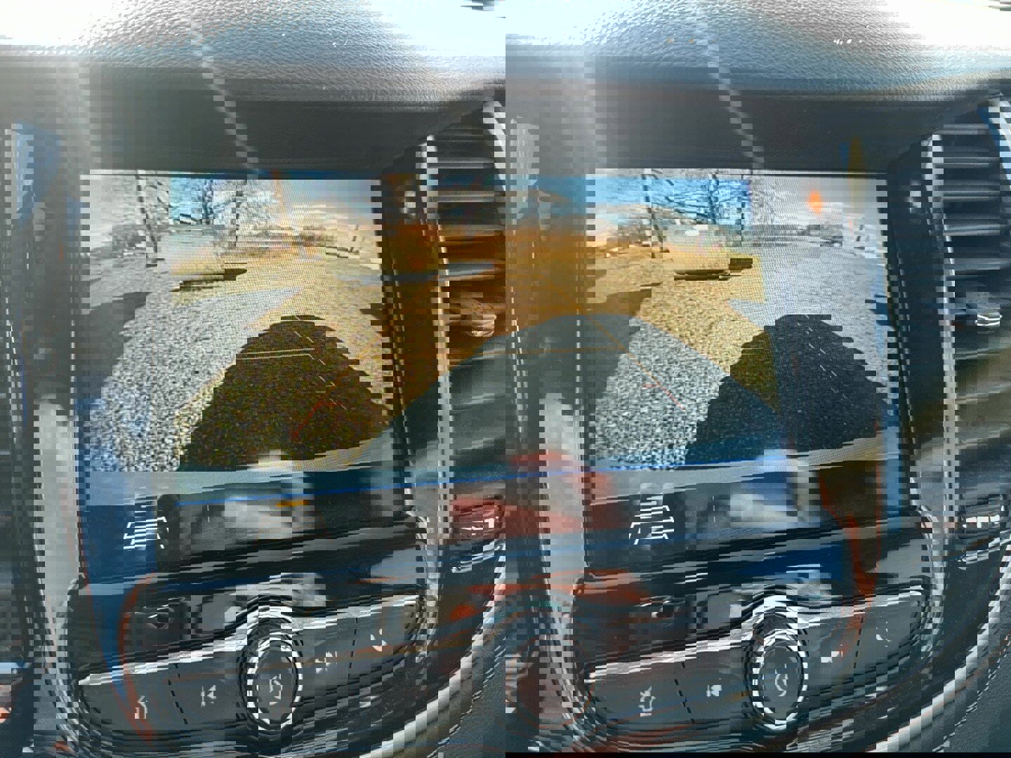 Used 2019 Chevrolet Trax LT w/ LT Convenience Package image 17