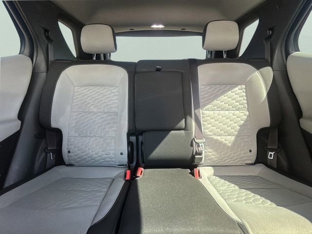 Used 2020 Chevrolet Equinox LS image 17