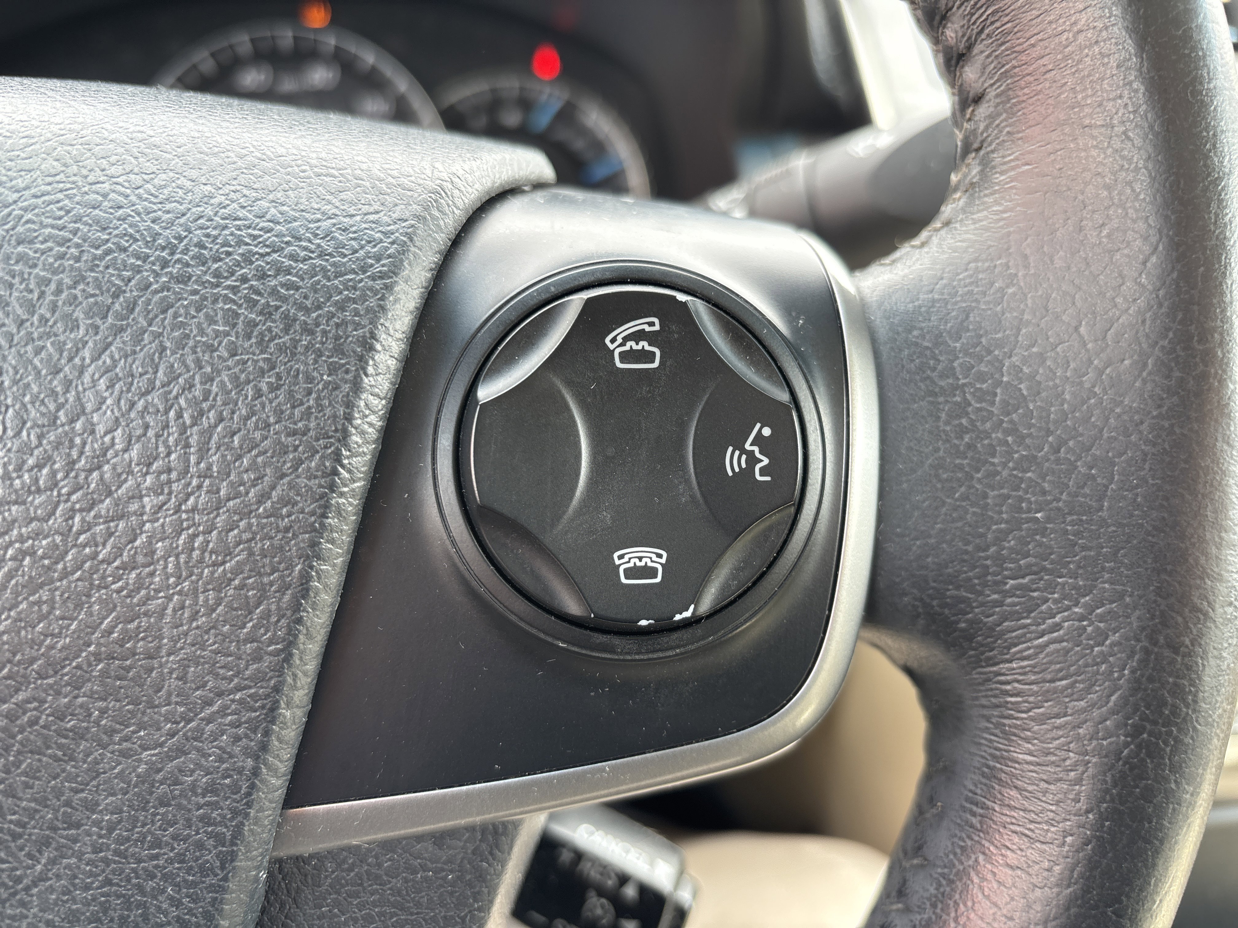 Used 2013 Toyota Camry XLE w/ Convenience Pkg image 19