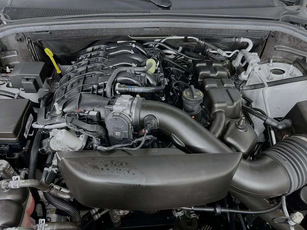 Used 2023 Dodge Durango GT image 32