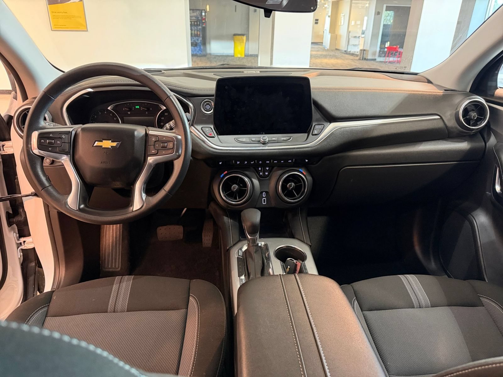 Used 2026 Chevrolet Blazer LT FWD image 32