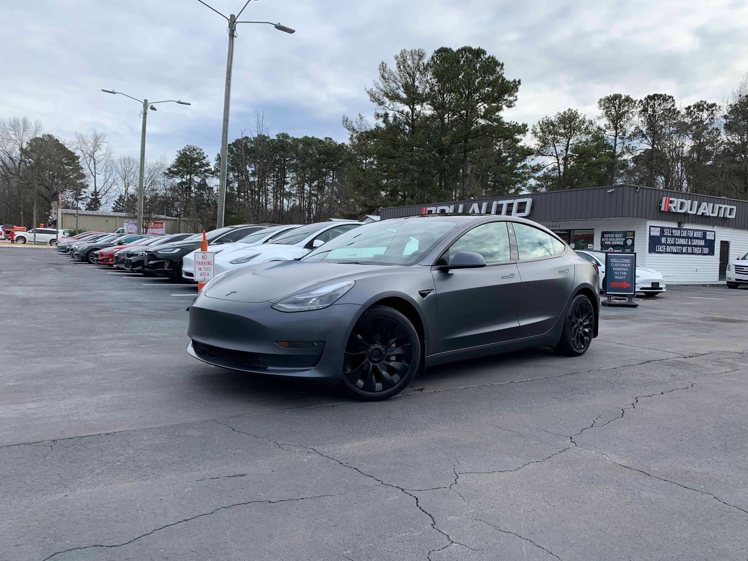 Used 2023 Tesla Model 3 Standard Range image 7