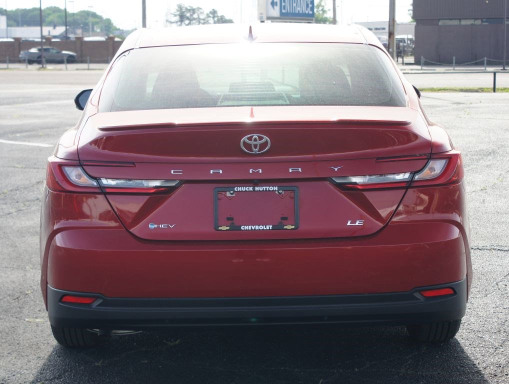 Used 2025 Toyota Camry LE w/ Convenience Package FWD image 3