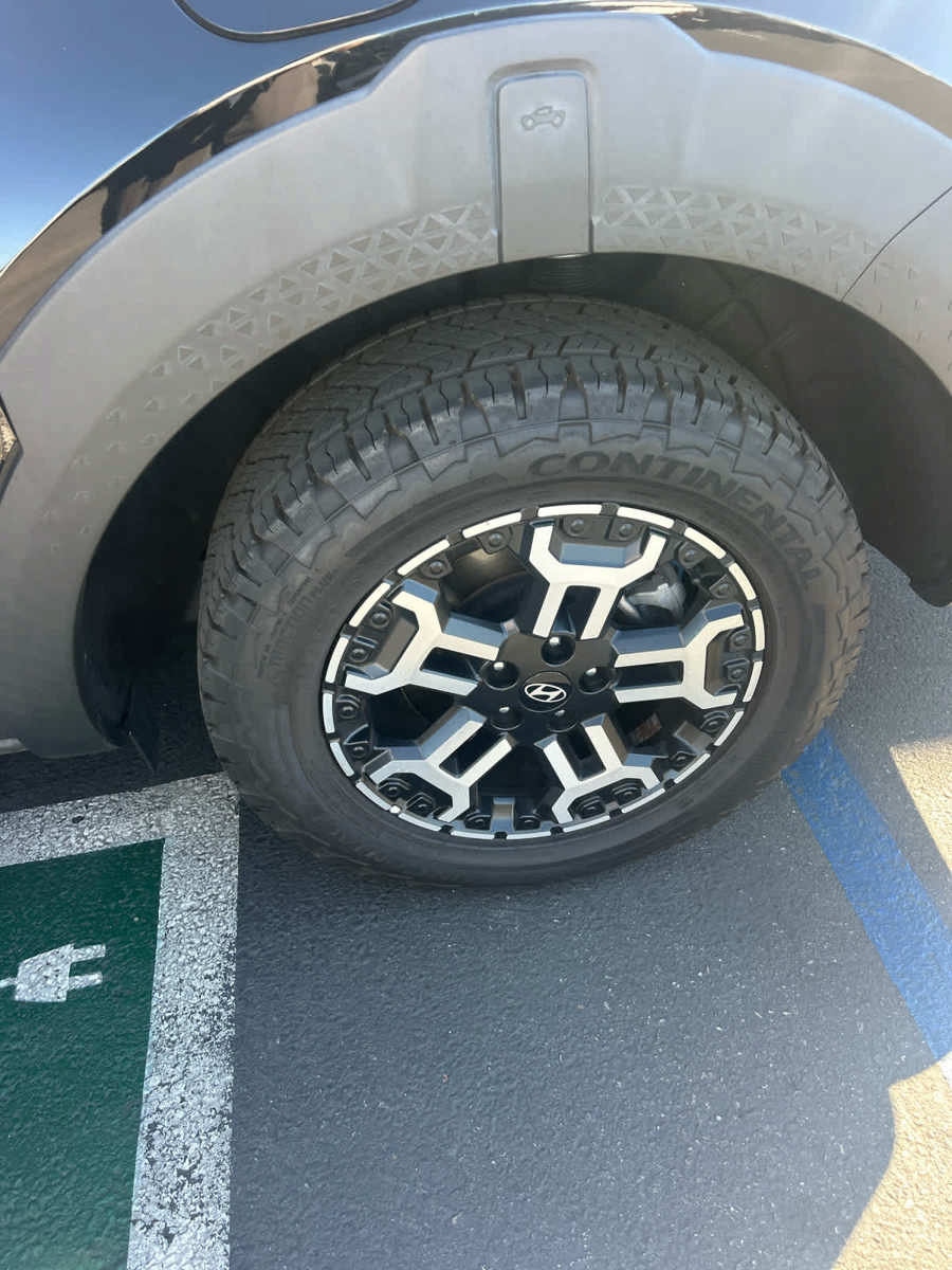 Certified 2025 Hyundai Santa Cruz XRT AWD/4WD image 4