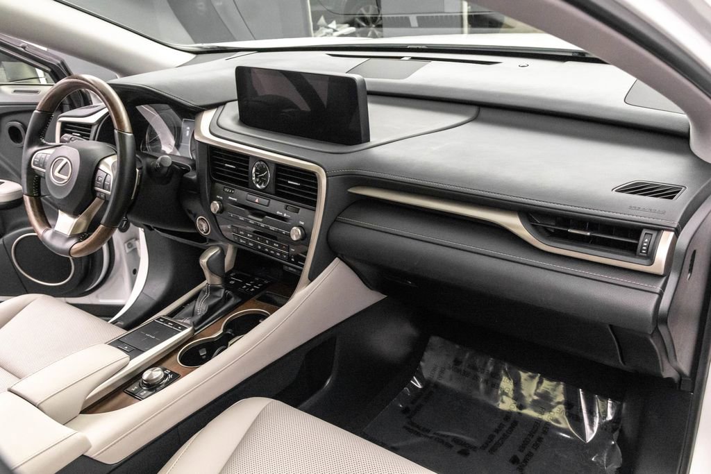 Used 2021 Lexus RX 350L 350L w/ Premium Package image 33