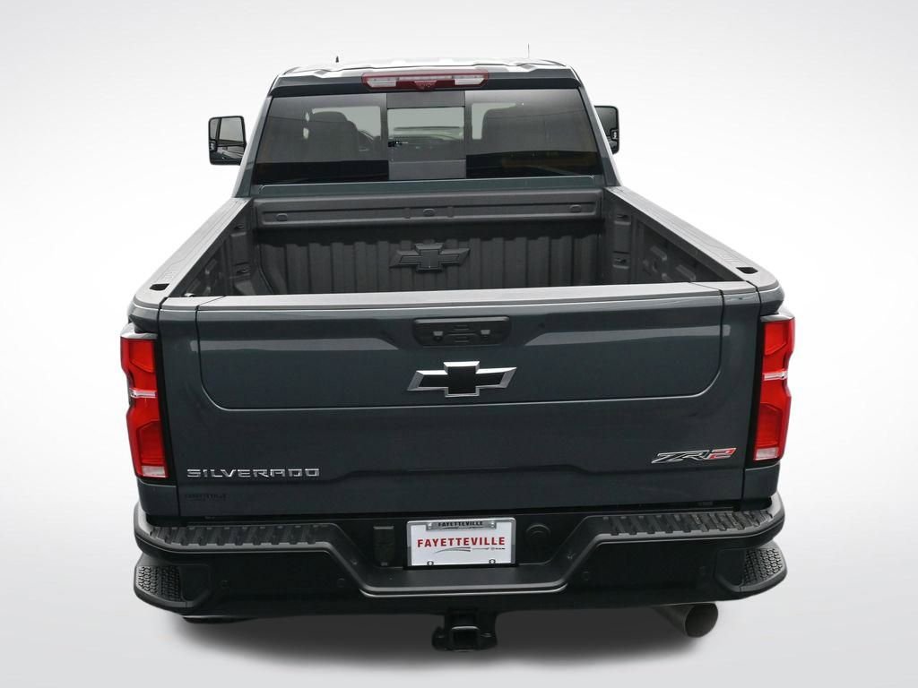 Used 2025 Chevrolet Silverado 2500 ZR2 w/ Technology Package image 25