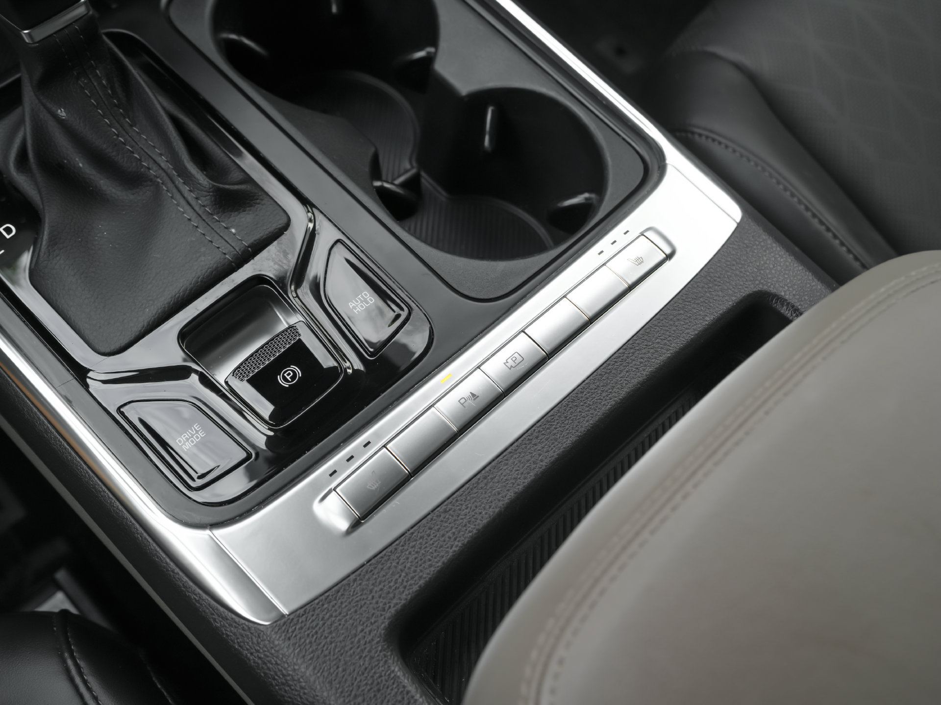 Used 2026 Kia Carnival EX FWD image 19