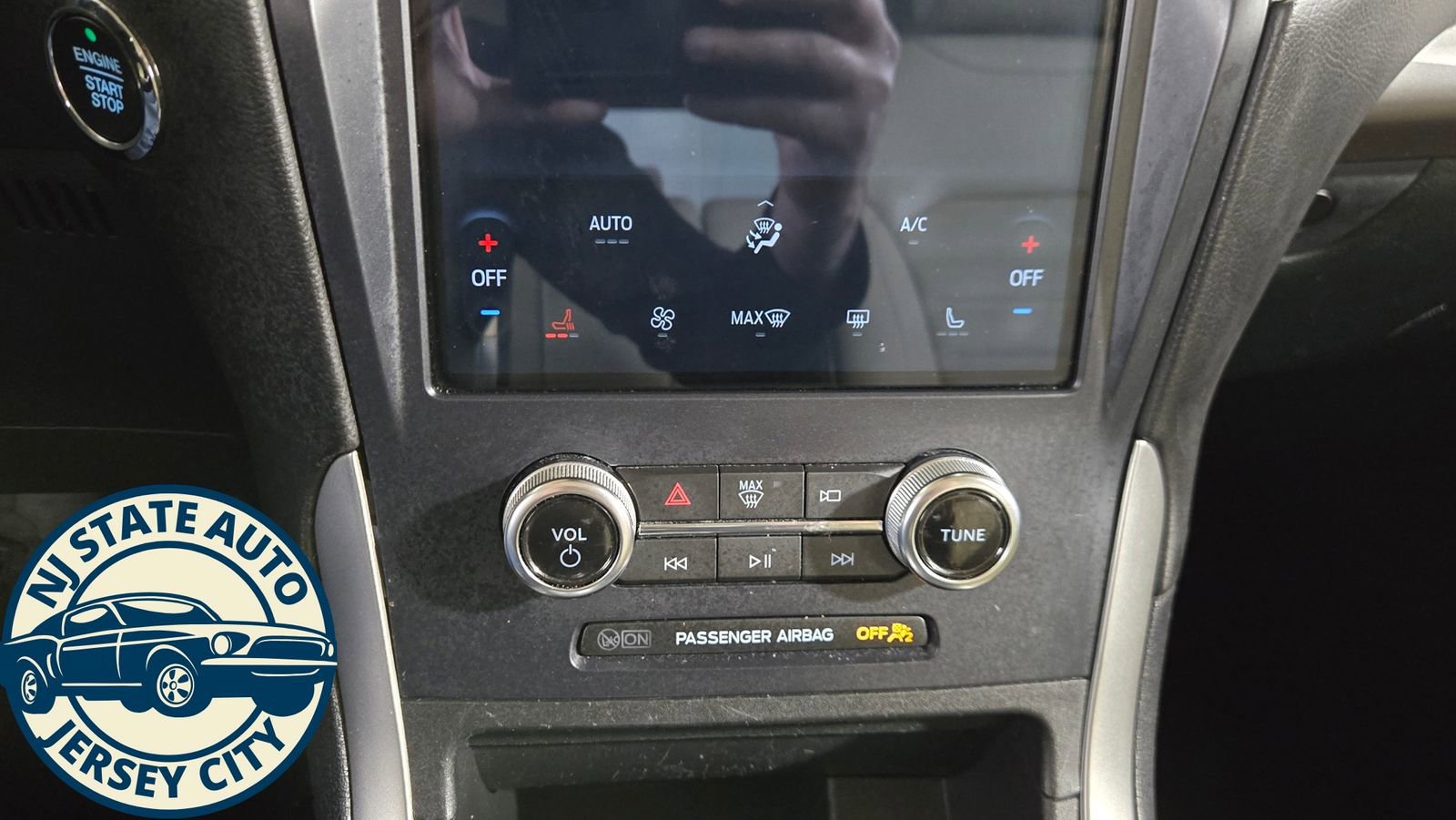 Used 2023 Ford Edge SEL image 15
