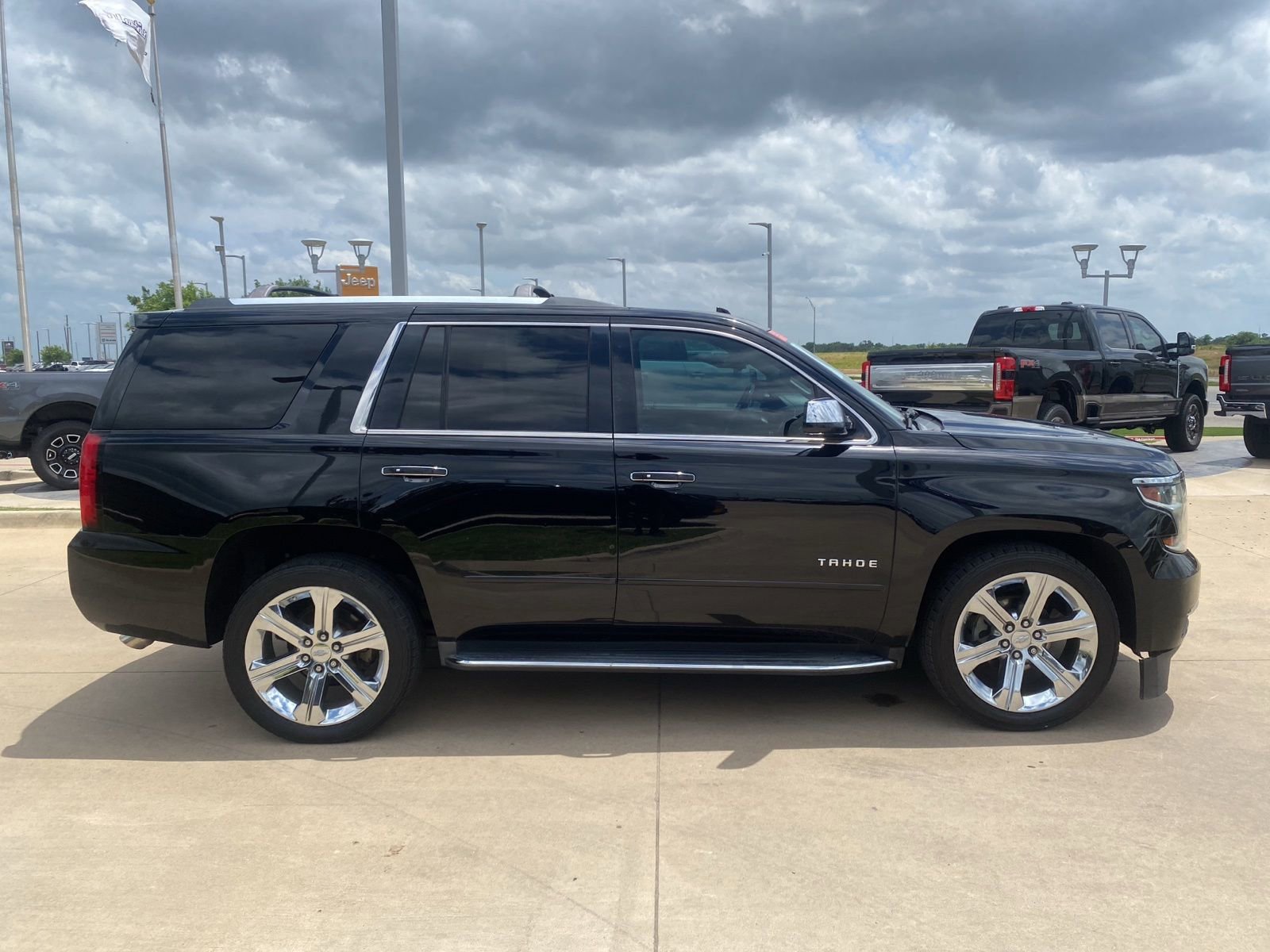 Used 2018 Chevrolet Tahoe Premier RWD image 7
