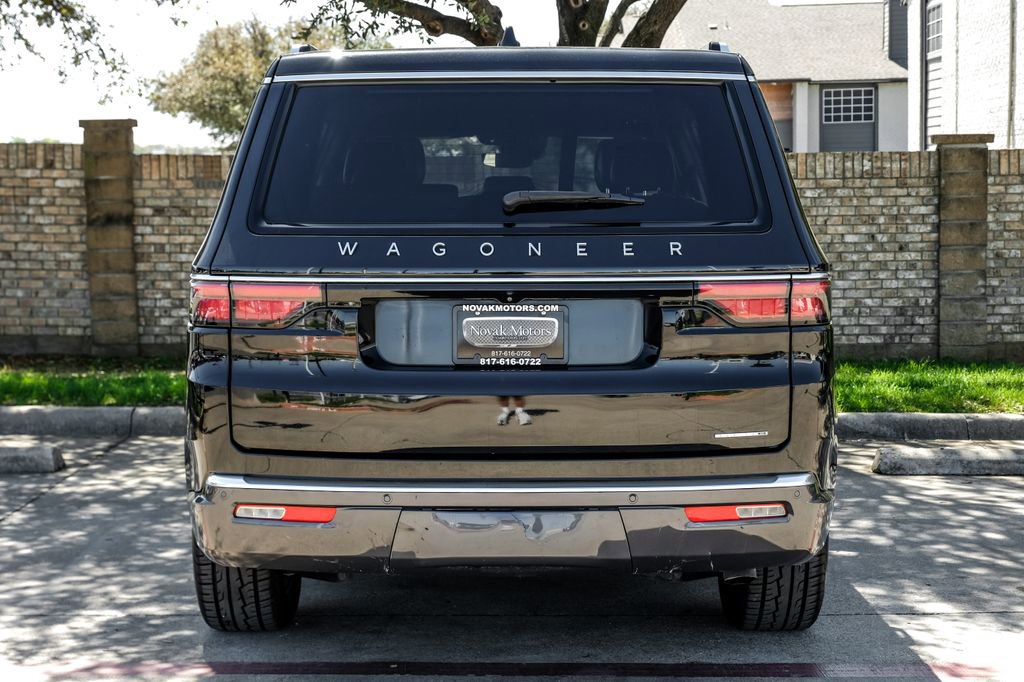 Used 2022 Jeep Wagoneer Series III image 18