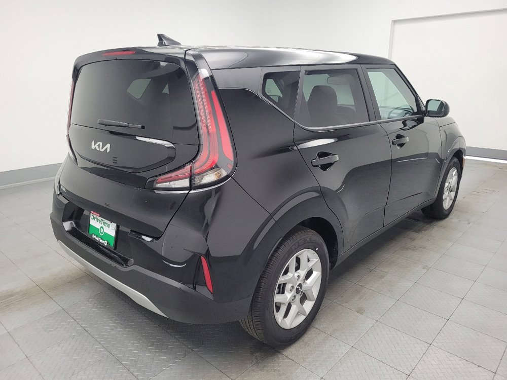 Used 2025 Kia Soul LX w/ LX Technology Package image 9