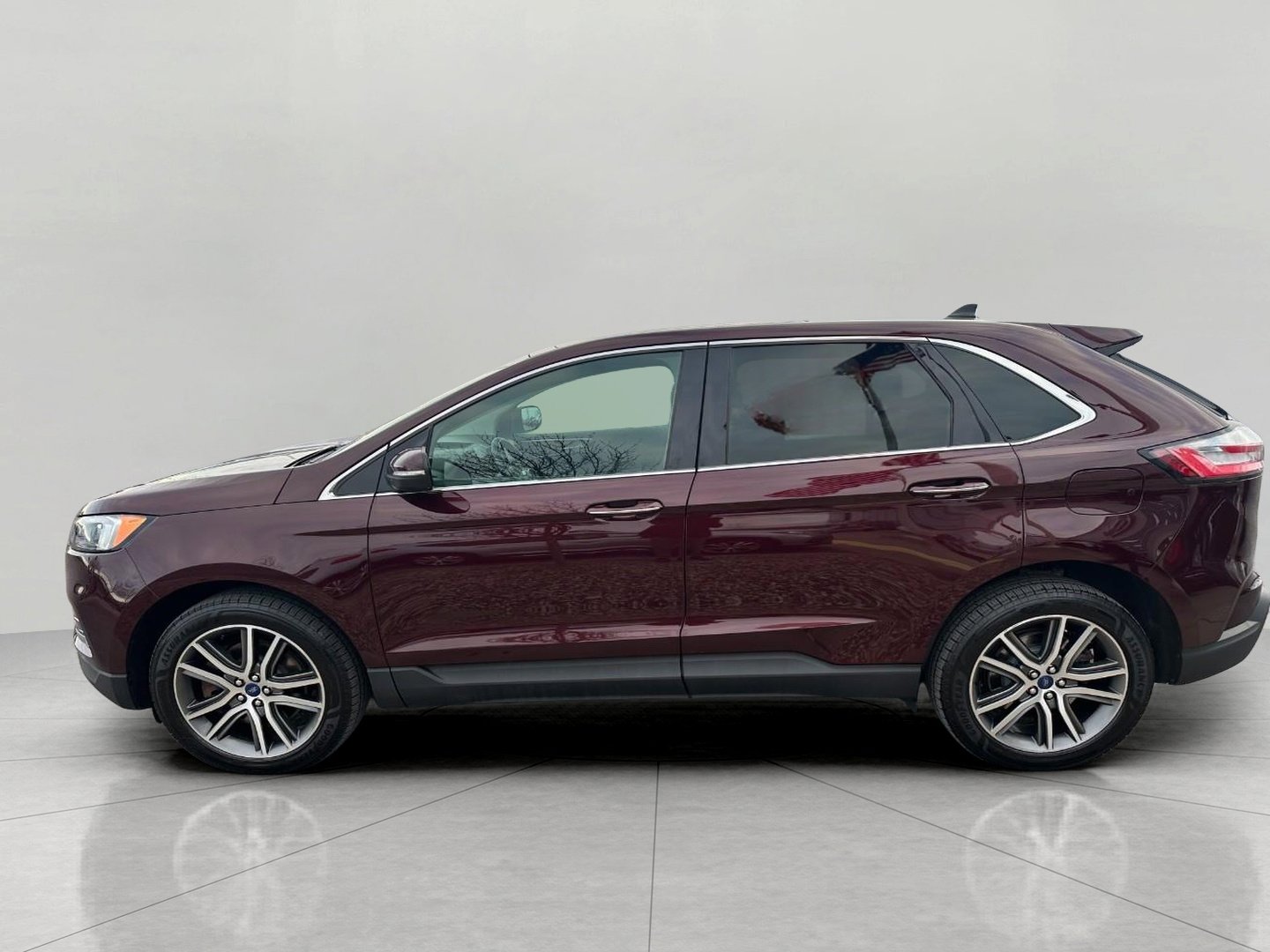 Used 2022 Ford Edge Titanium AWD/4WD image 4