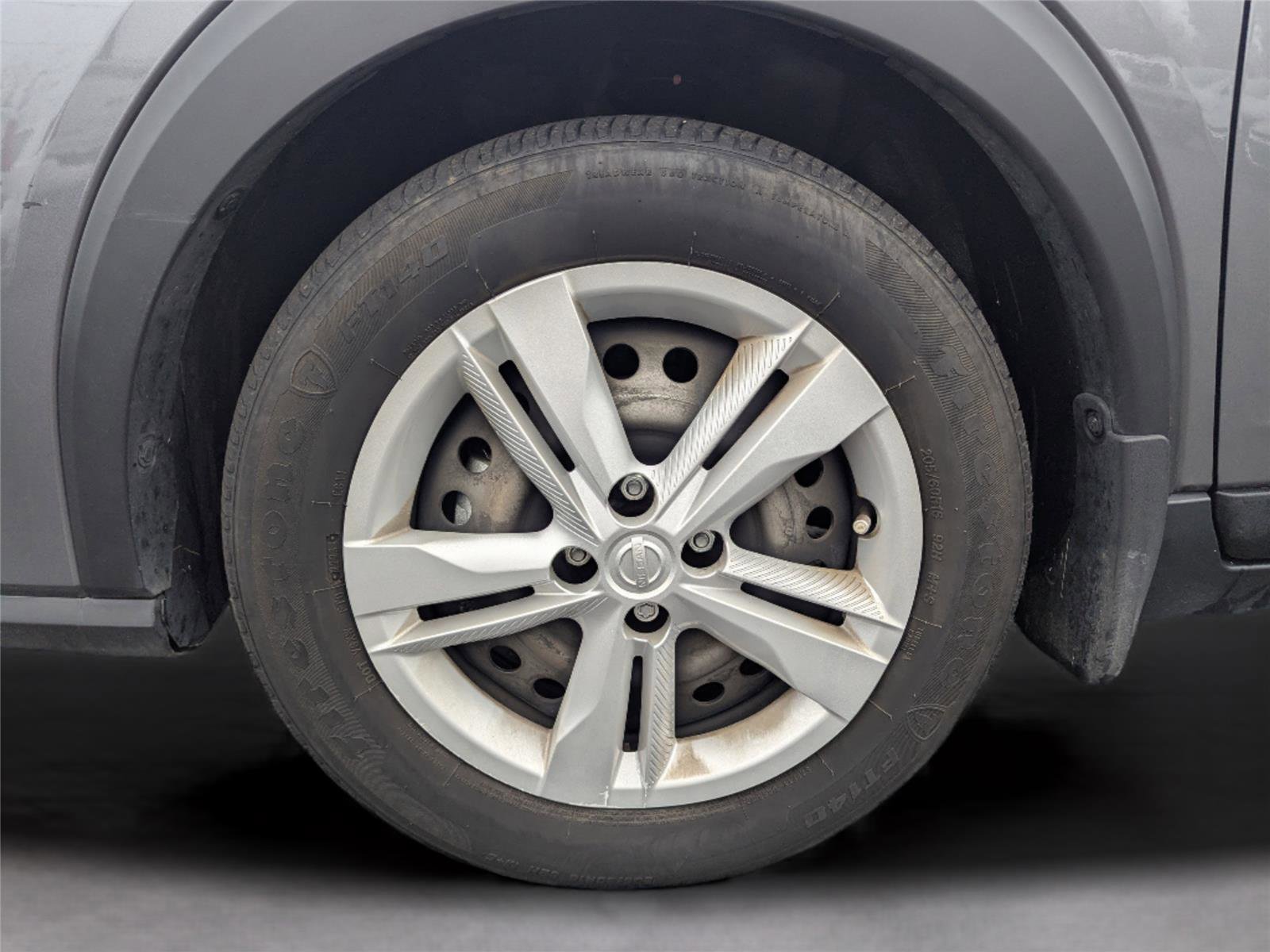 Used 2023 Nissan Kicks S image 10