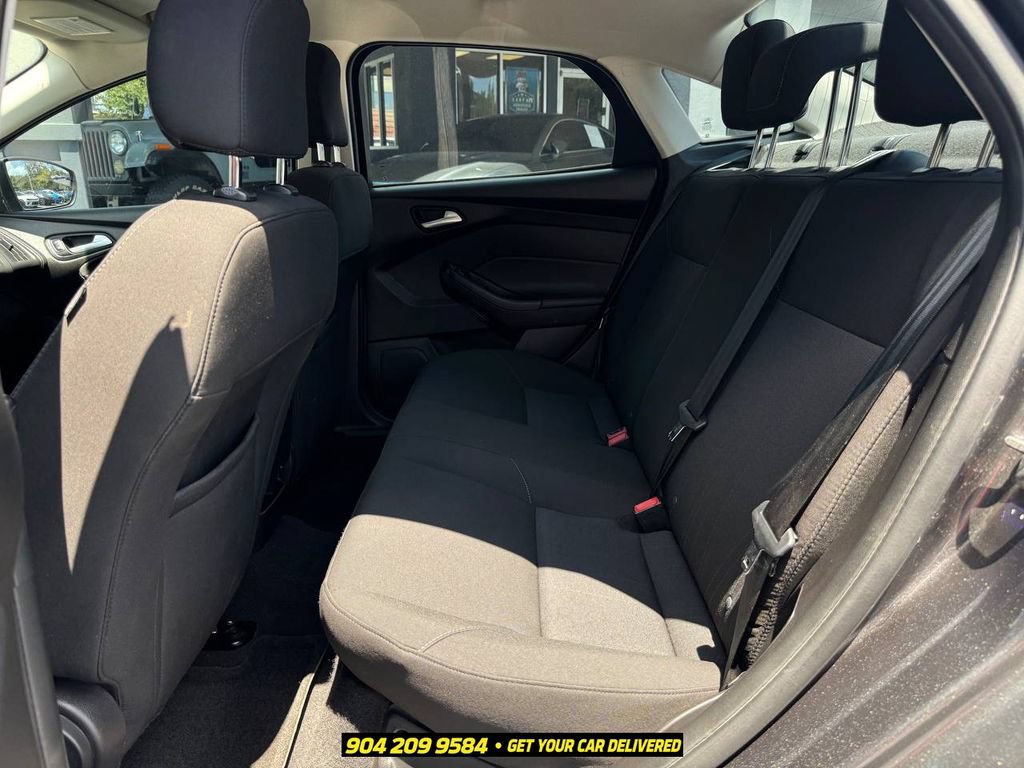 Used 2016 Ford Focus SE FWD image 26