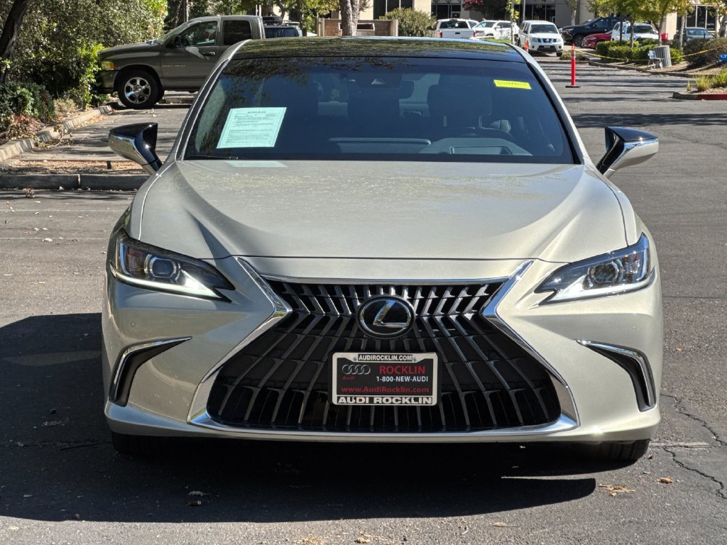 Used 2025 Lexus ES 350 w/ Premium Package FWD image 10
