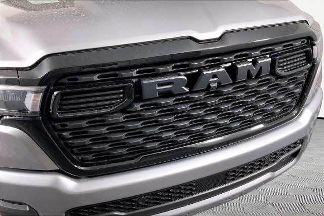 Used 2025 RAM 1500 Big Horn AWD/4WD image 29