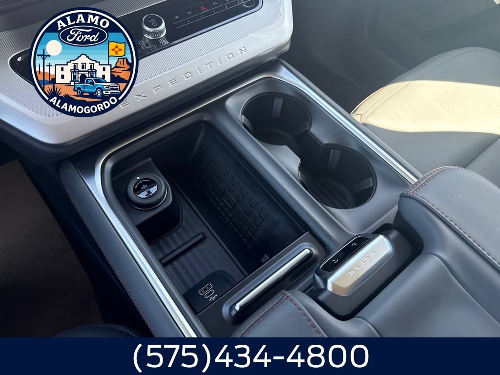 New 2025 Ford Expedition Active AWD/4WD image 9