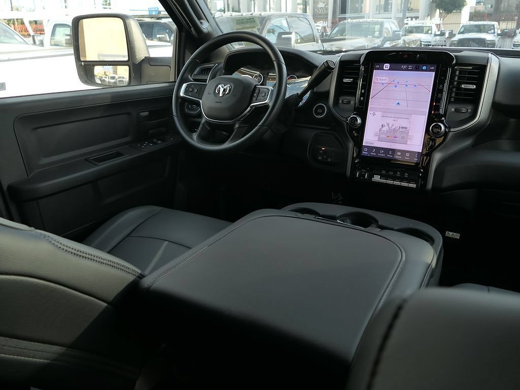 New 2026 RAM 3500 Tradesman AWD/4WD image 21