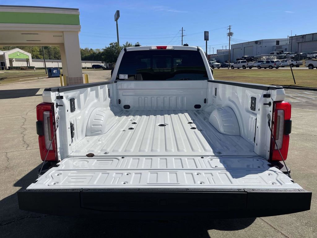 New 2026 Ford F350 Platinum w/ Platinum Plus Package image 10