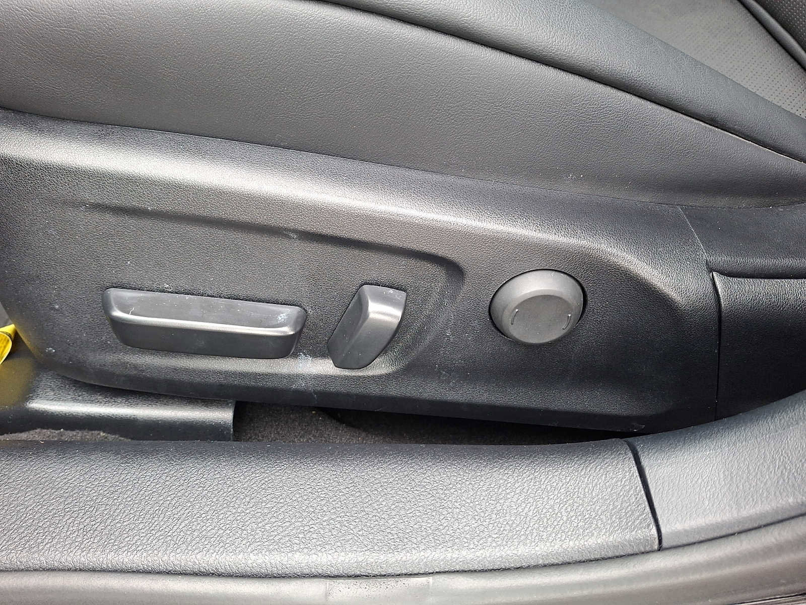 Used 2025 Lexus IS 350 F Sport w/ Navigation Package image 11