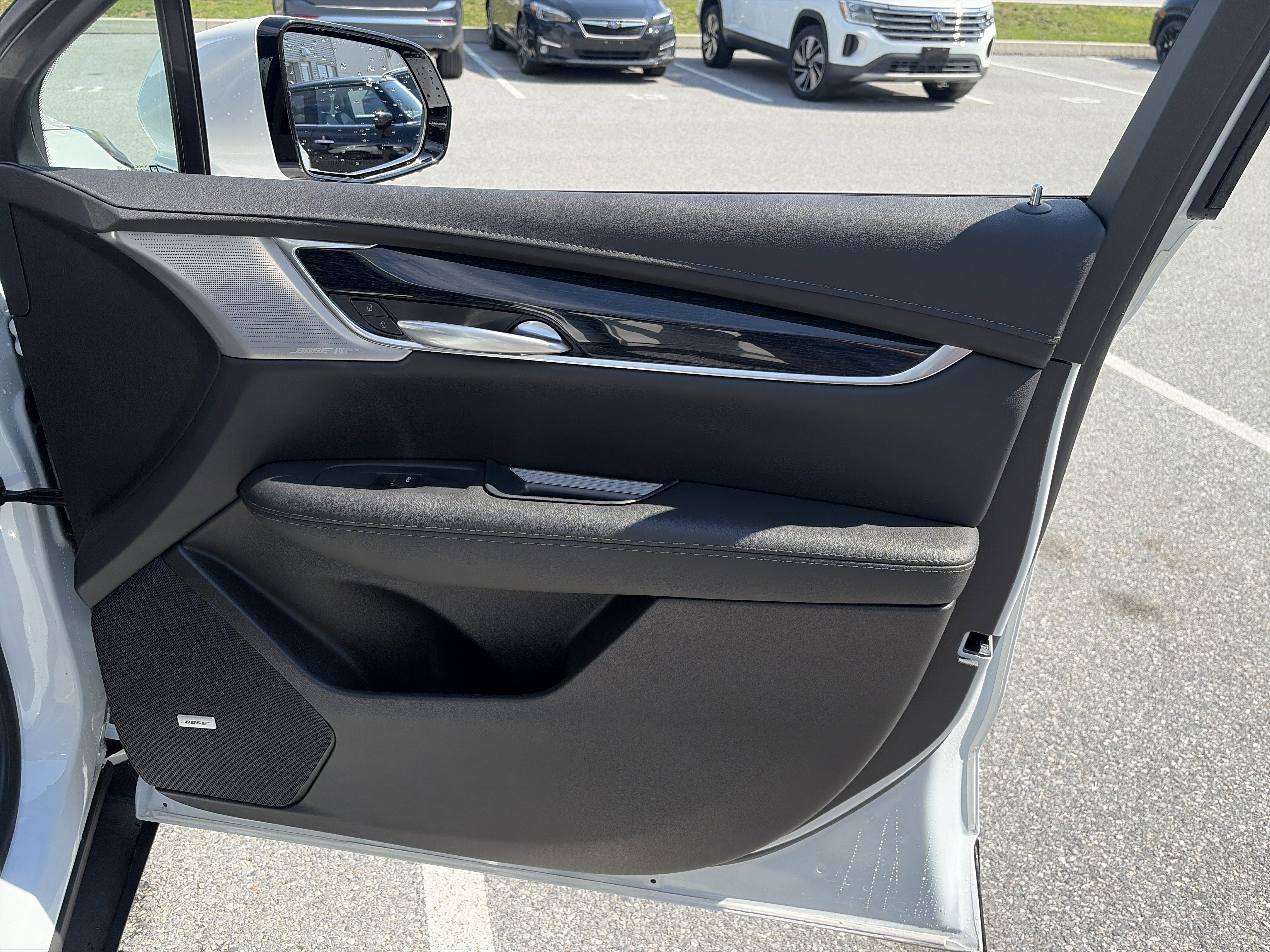 Used 2025 Cadillac XT5 Premium Luxury FWD image 32