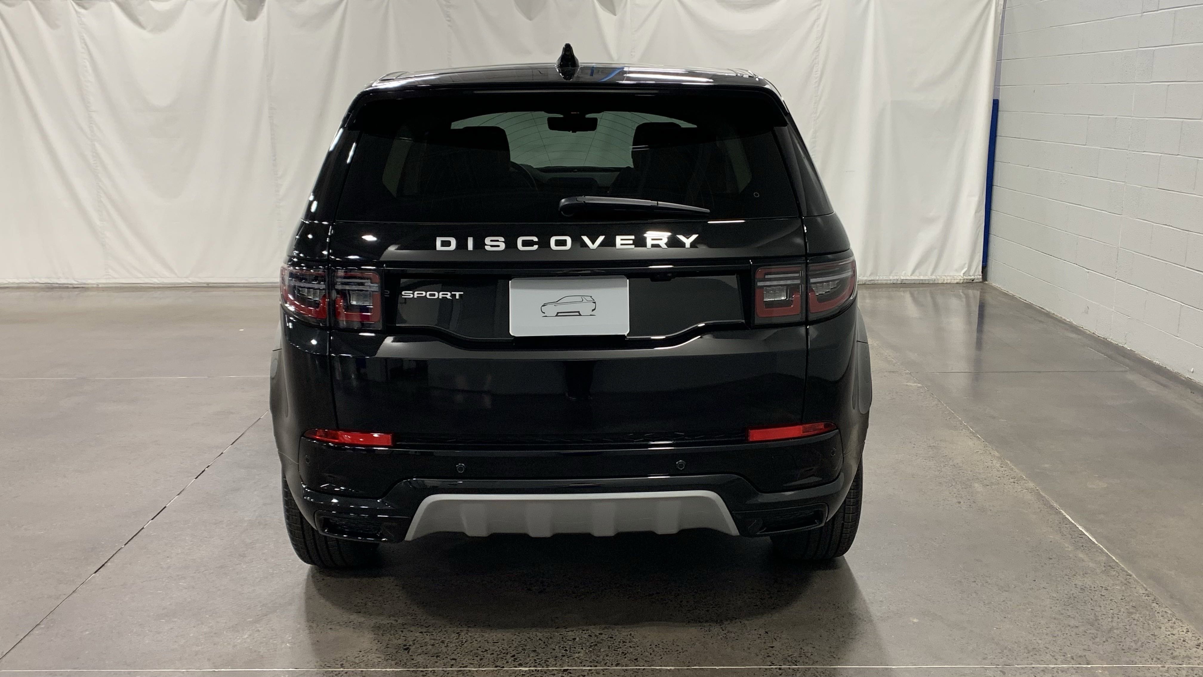 Used 2025 Land Rover Discovery Sport S AWD/4WD image 8