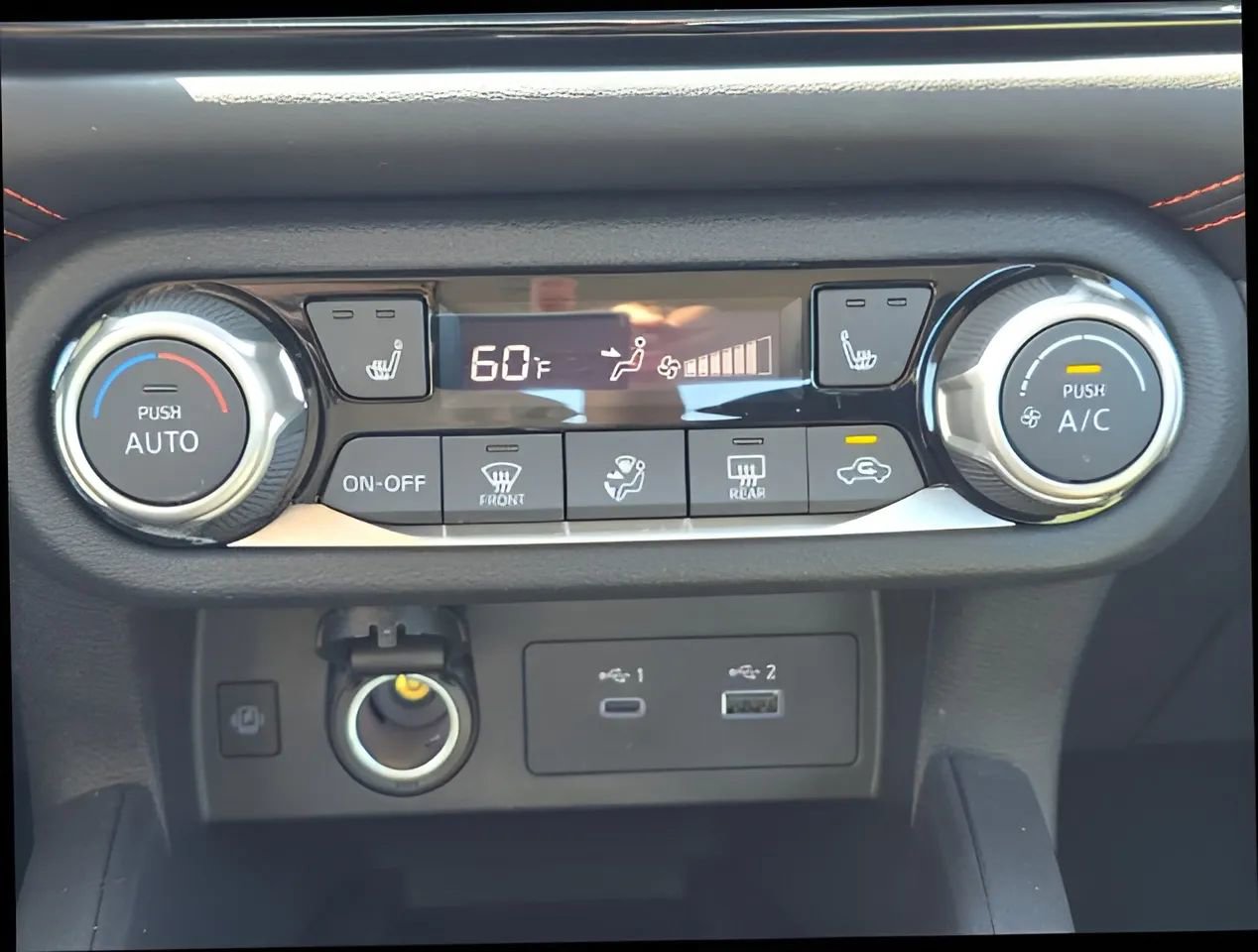 Used 2024 Nissan Versa SR w/ Trunk Package image 11