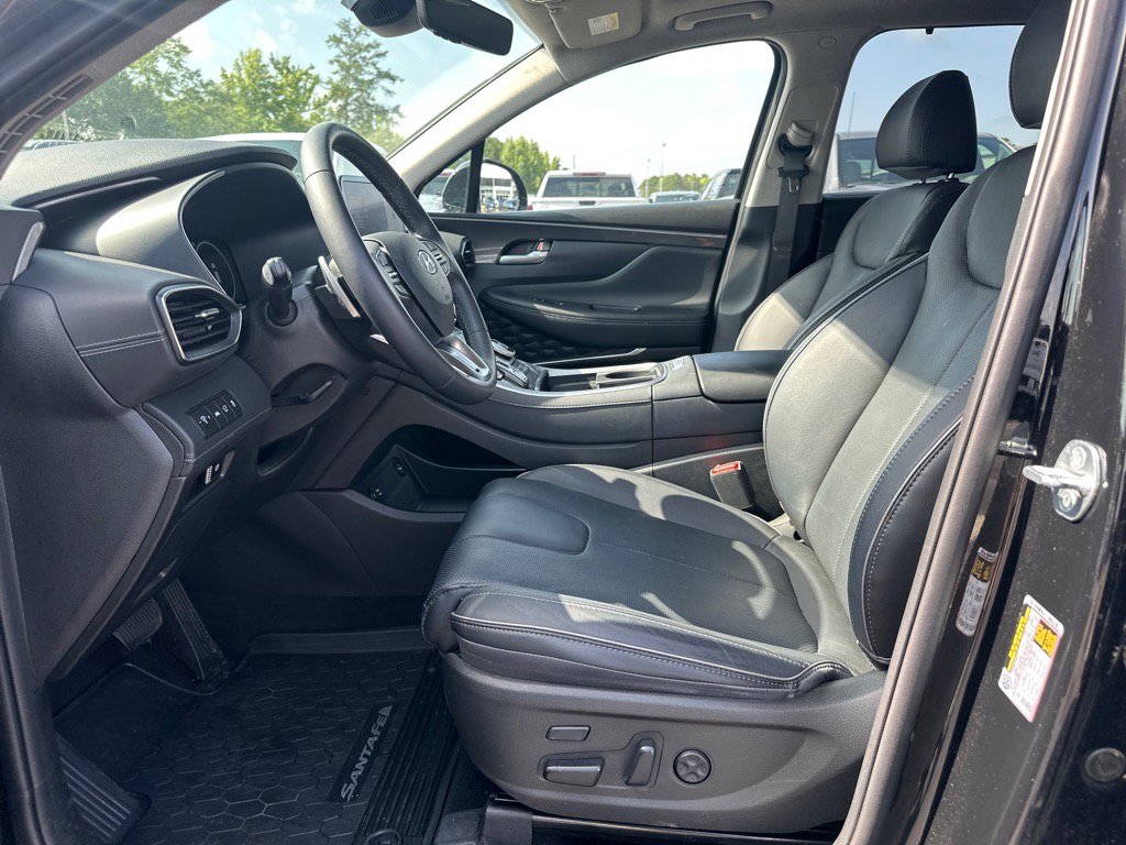 Used 2023 Hyundai Santa Fe Limited image 18