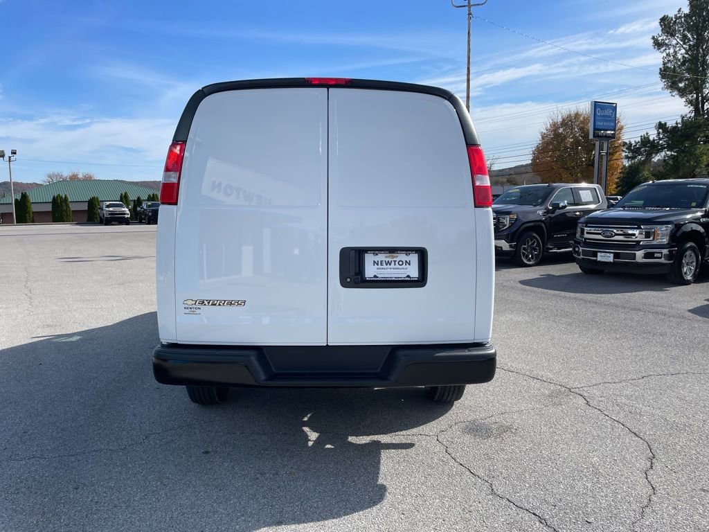 New 2025 Chevrolet Express 2500 Work Van image 47