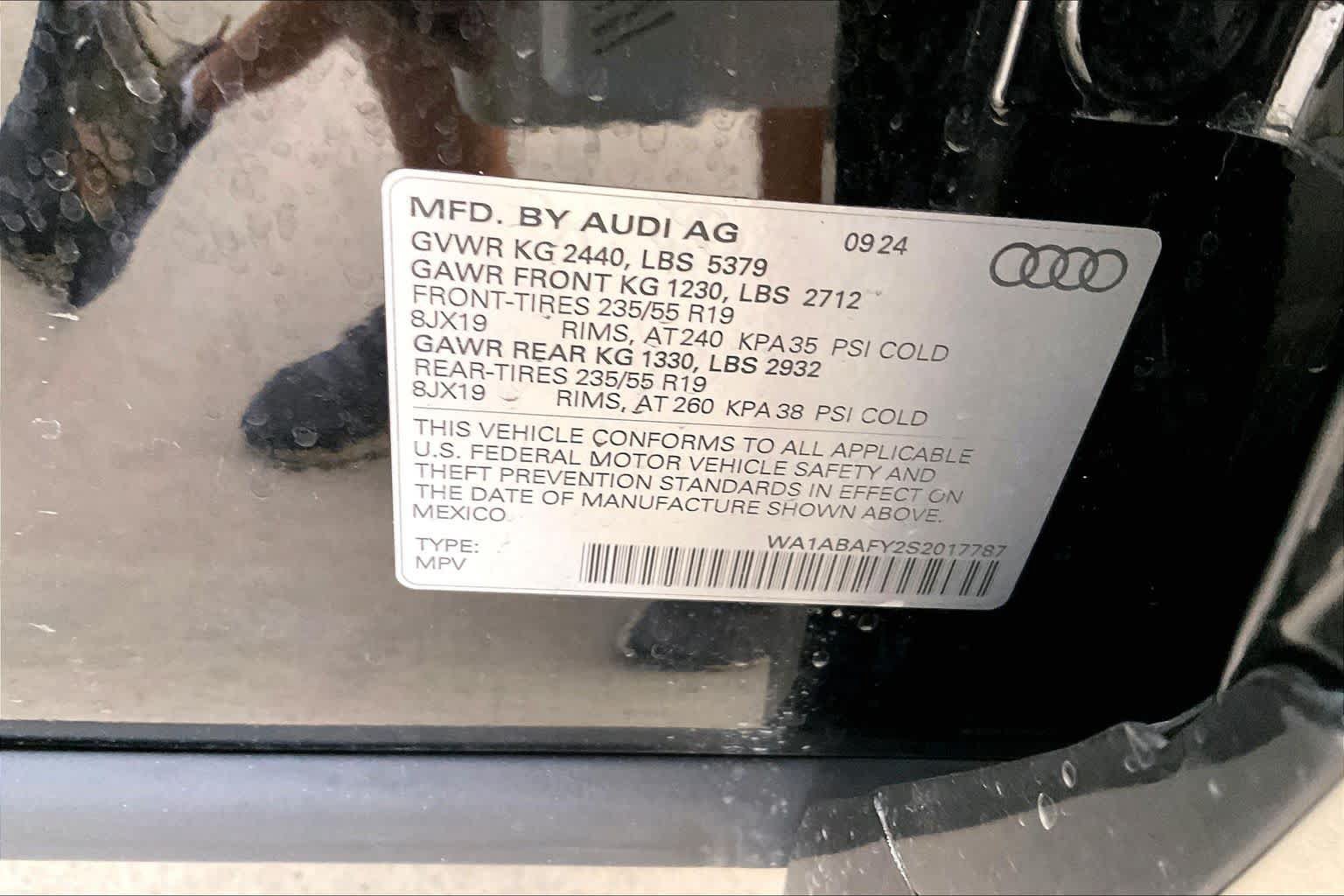 Used 2025 Audi Q5 2.0T Premium w/ Convenience Plus Package AWD/4WD image 35