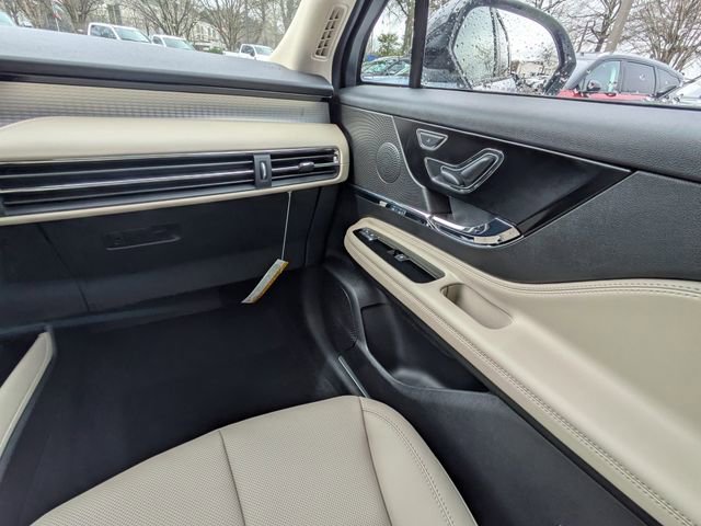 New 2026 Lincoln Corsair Premiere image 14