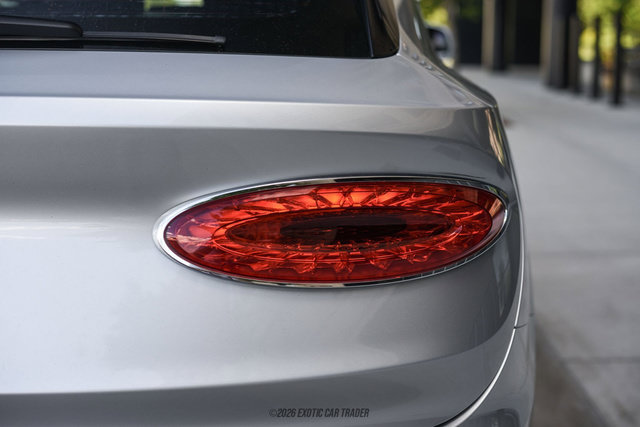 Used 2021 Bentley Bentayga AWD/4WD image 54