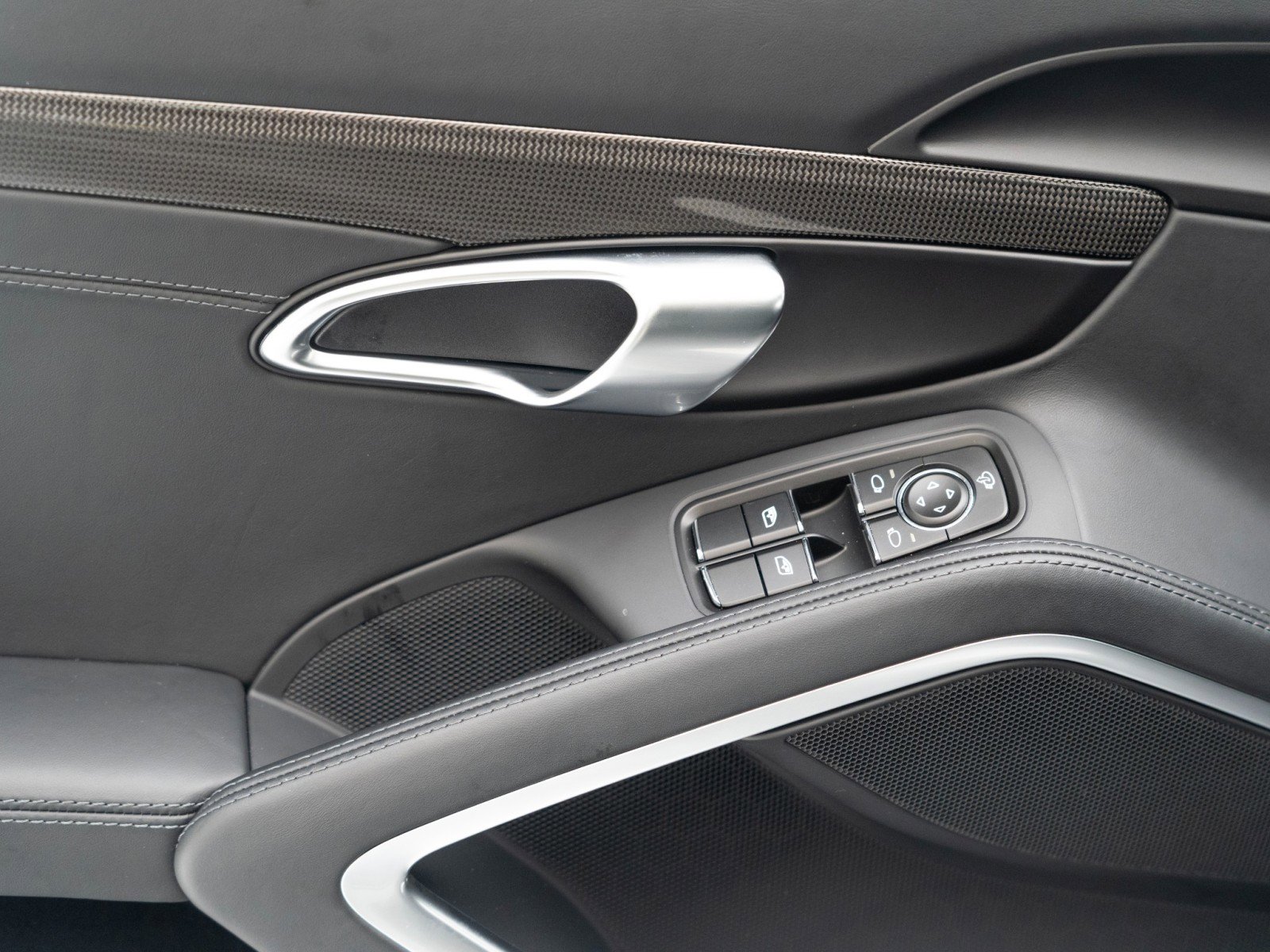 Certified 2025 Porsche 718 Cayman image 21