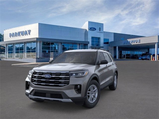 New 2026 Ford Explorer Active w/ Active Comfort Package image 2