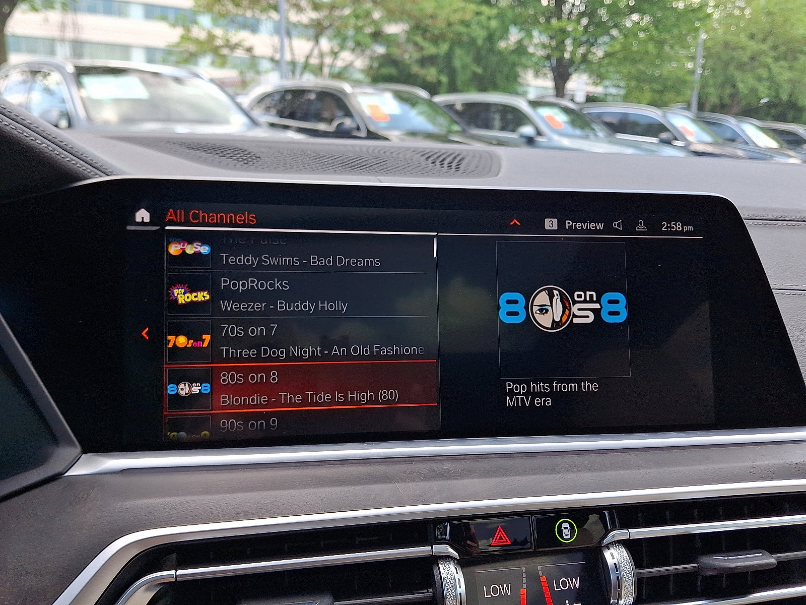 Used 2022 BMW X5 xDrive40i w/ Premium Package image 17