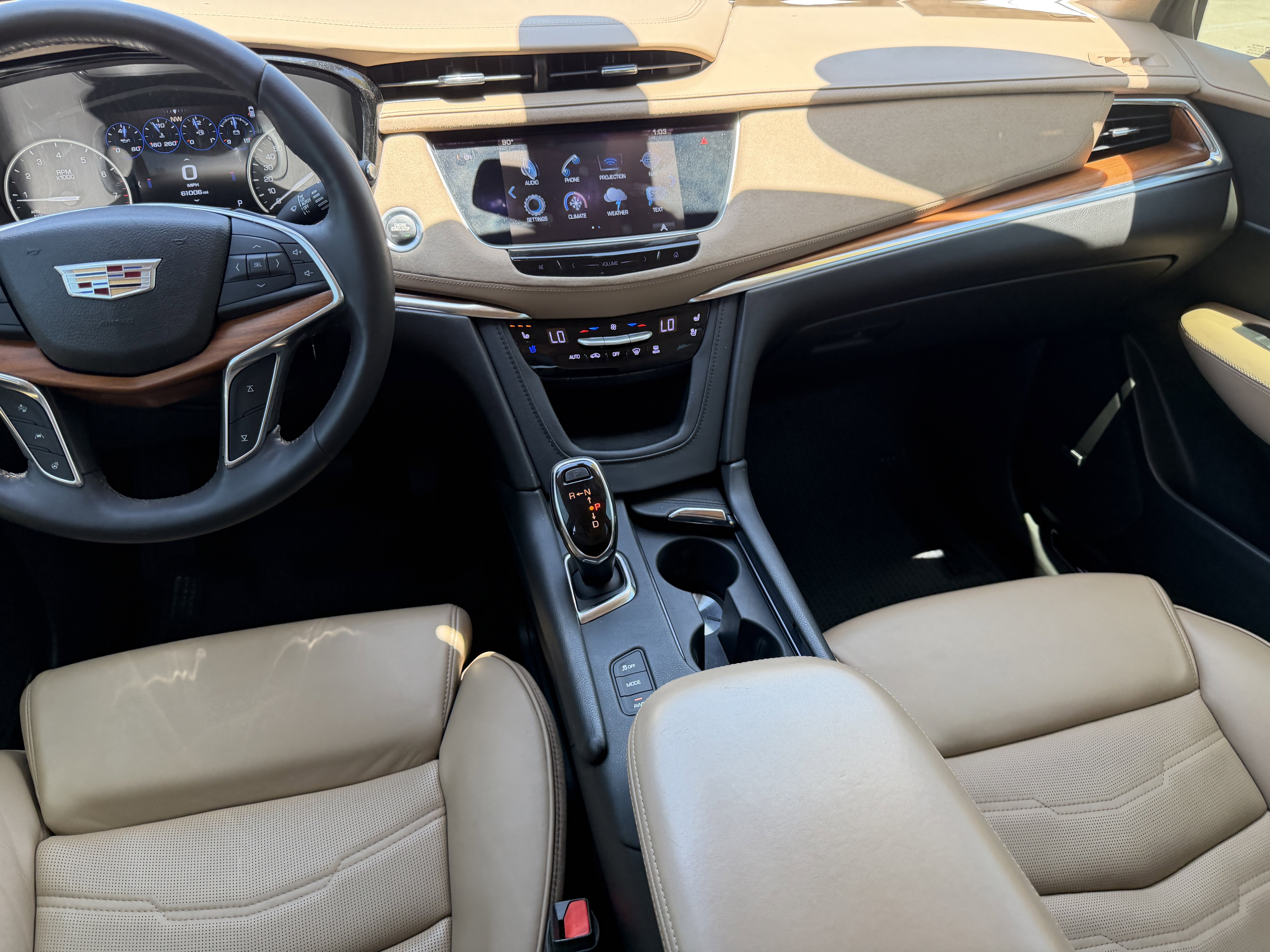 Used 2017 Cadillac XT5 Platinum AWD/4WD image 14