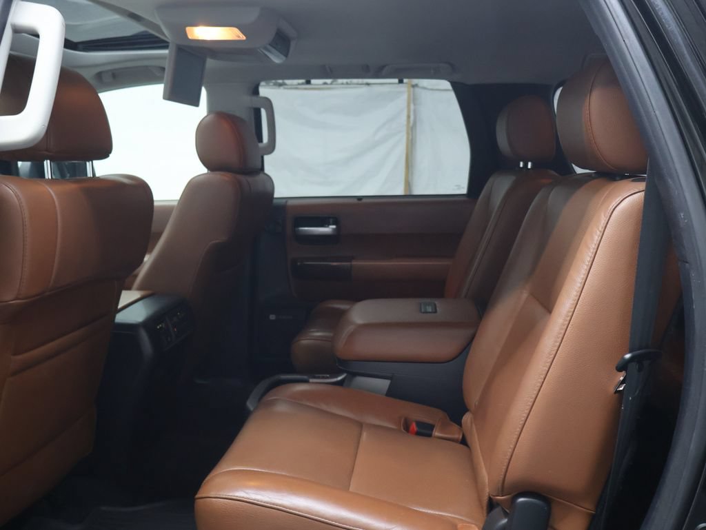 Used 2016 Toyota Sequoia Platinum AWD/4WD image 16