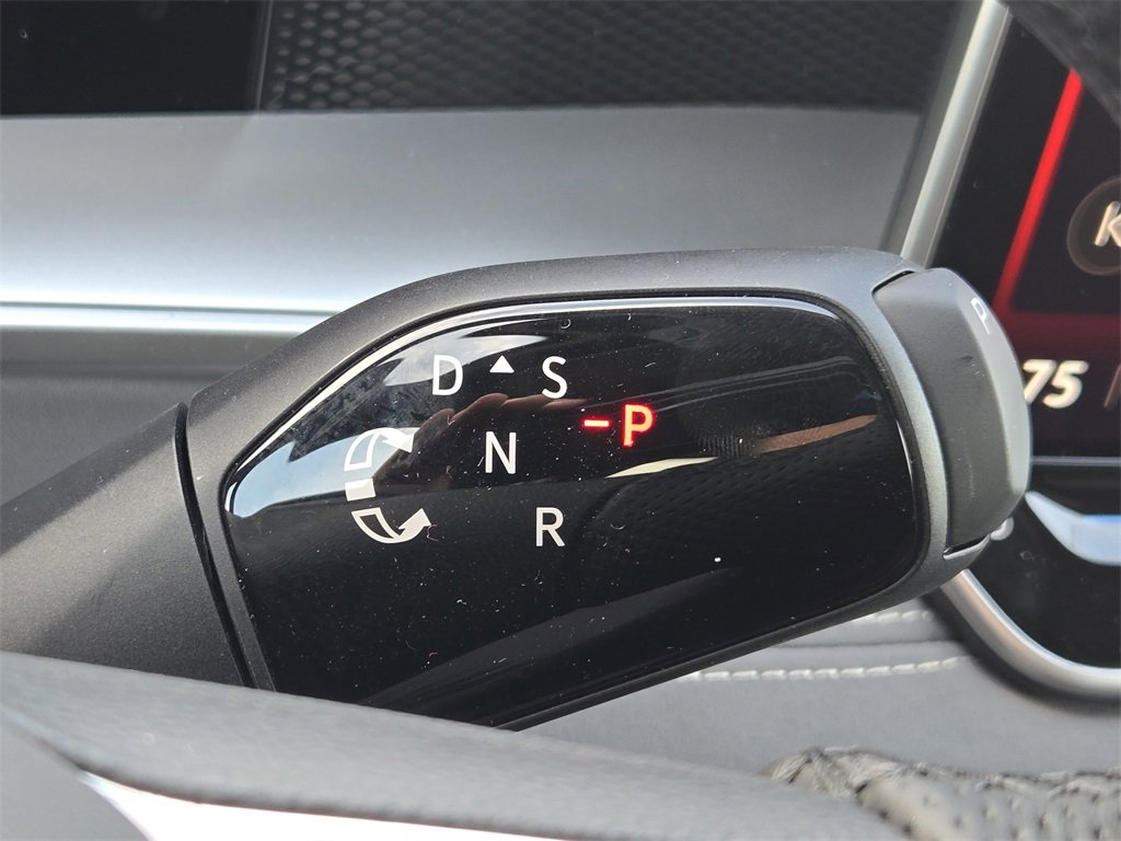 New 2026 Volkswagen Tiguan SE R-Line image 18