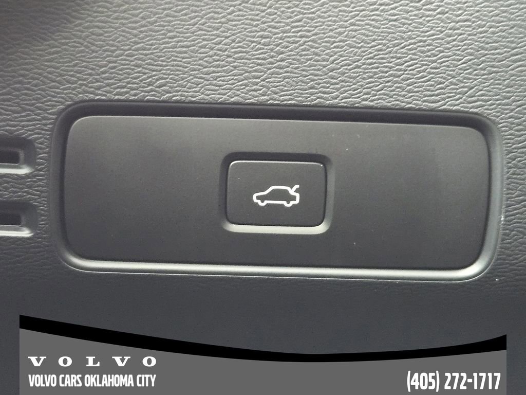 Certified 2023 Volvo C40 P8 Recharge Ultimate image 20