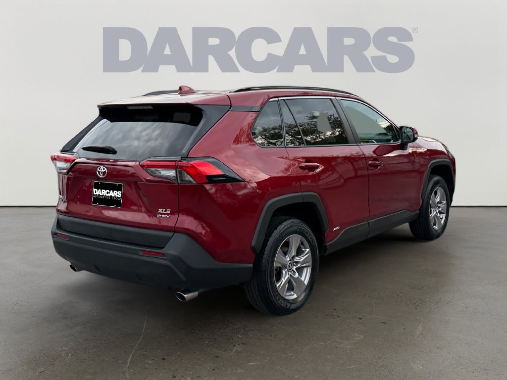 Used 2025 Toyota RAV4 XLE AWD/4WD image 7