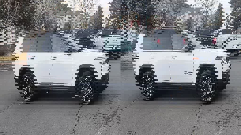 New 2026 Jeep Cherokee Overland w/ Trailer Tow Group image 2