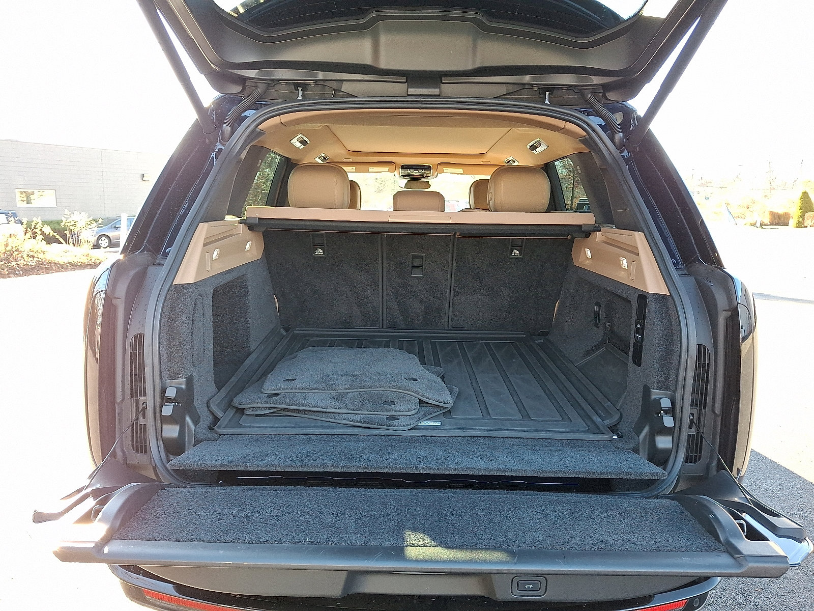 Used 2023 Land Rover Range Rover SE image 28