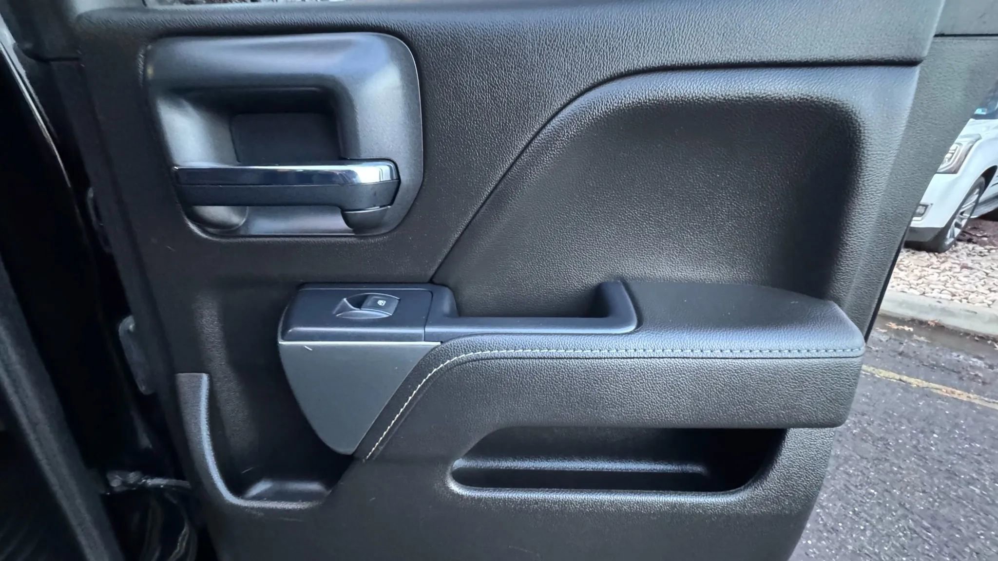 Used 2018 Chevrolet Silverado 1500 LT w/ All Star Edition image 22