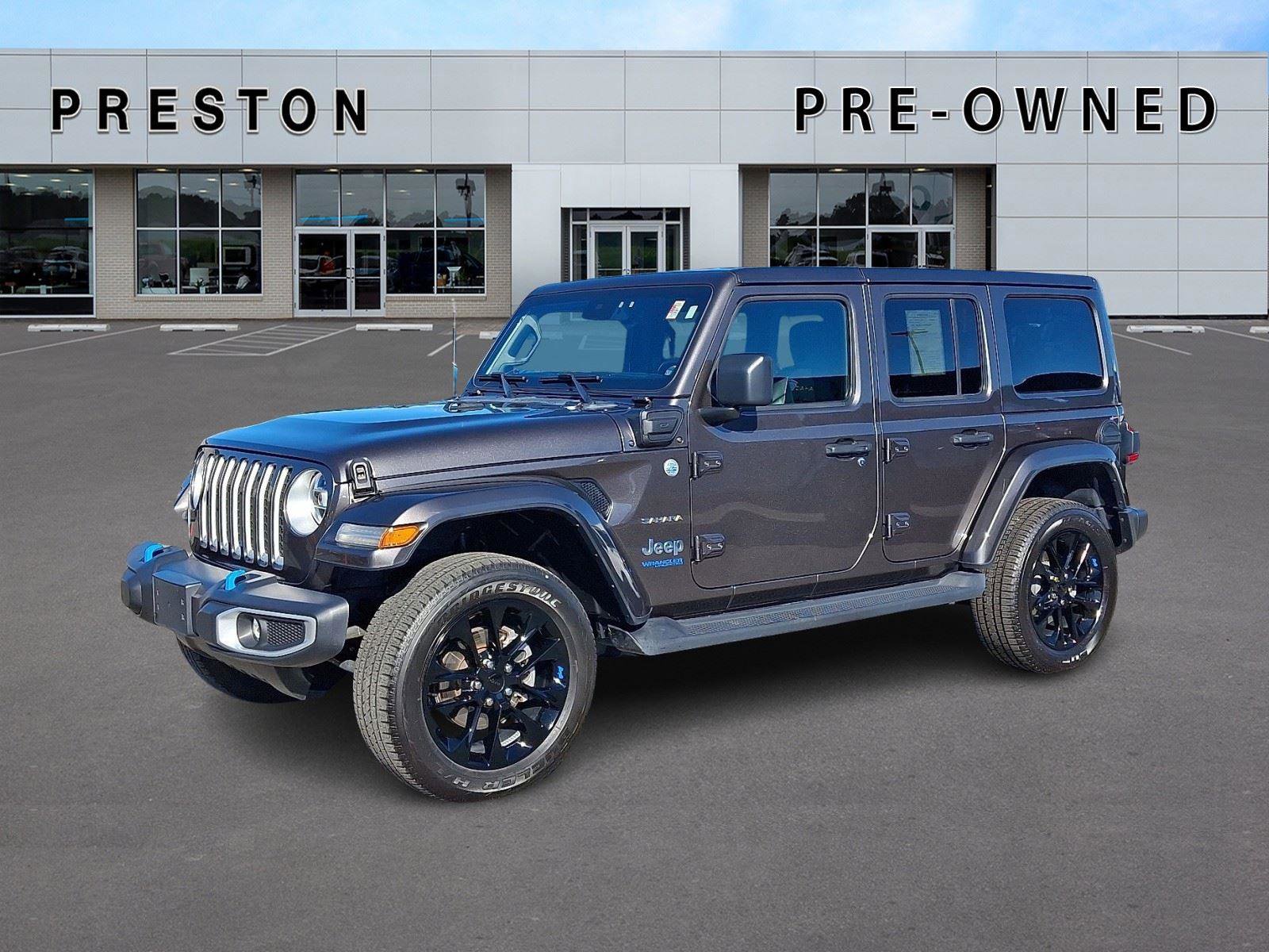 Used 2022 Jeep Wrangler Unlimited Sahara w/ Cold Weather Group image 1